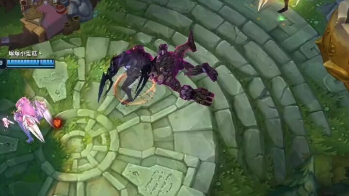 Thật khó tưởng tượng rằng người ngồi trước màn hình chính là con người