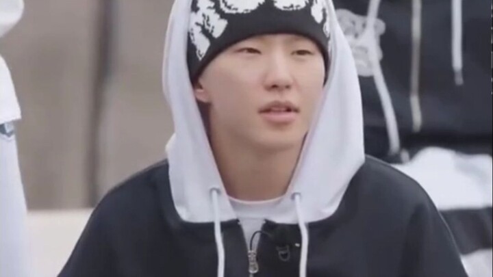 Cười bể bụng: 3 anh đầu bếp của 97 cả buổi không dám nhìn thẳng vào Hoshi – SEVENTEEN – Nhà nghỉ Nan