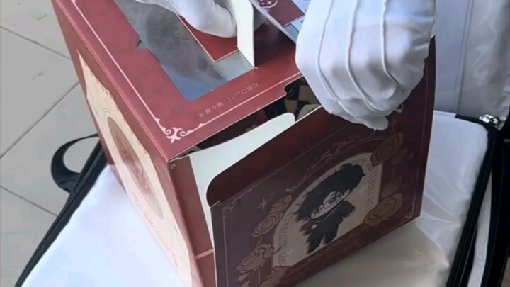 كعكة بـ 299 تشبه شراء سيارة بـ 2.99 مليون