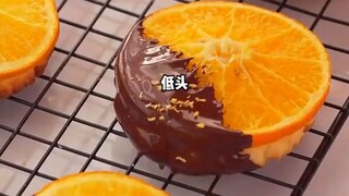 Ming: After the old lady was reborn, the first thing she did was to nail the coffin of her fake dead