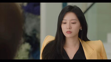 Hairen looks so good in this yellow suit jacket! Hairen didn't tell her parents that she had cancer.