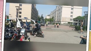 Tượng Einstein tại Đại học Khoa học và Công nghệ Hoa Trung bị vẽ bậy thành "tội đồ thế kỷ"