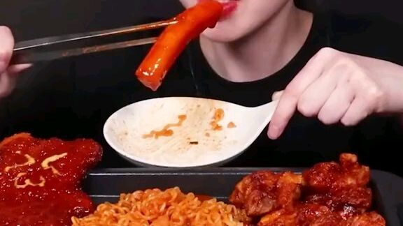 boki mukbang😛😛😛