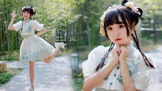 Lucu, ya? Kepalanya besar!! Senyummu tetap yang paling manis~ [Redwood]