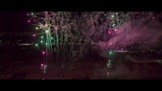 軒先で楽しむ花火大会（ドローン撮影版）