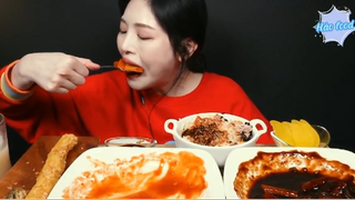 Bánh gạo cay, bánh gạo tương đen, bánh bao, mực chiên 8 #amthuc