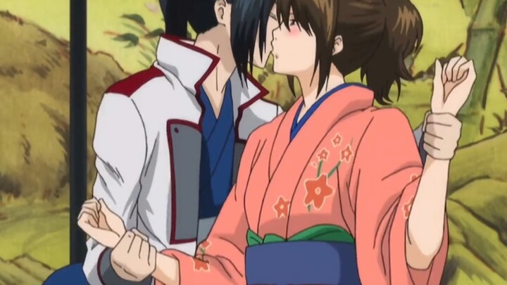 พี่สาวมอบฉากจูบที่งดงามที่สุด ส่วนน้องชายมอบฉากจูบที่แปลกประหลาดที่สุด