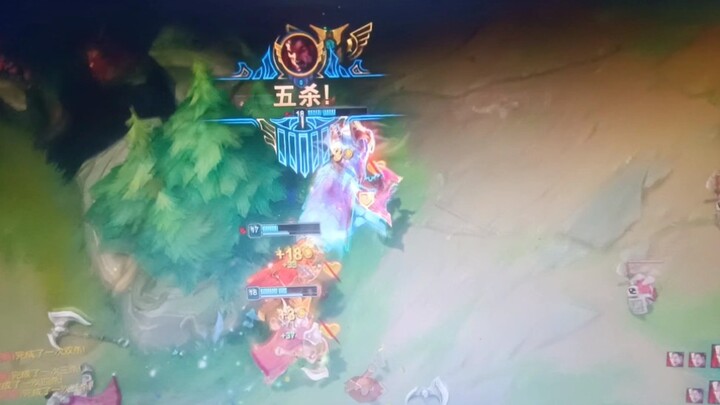 When the Human King dies, the whole world is shocked; when the God King dies, everything starts over