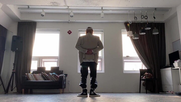 【Dawn Kim Hyo-jong】Cool!!! You finally updated your dance studio after so many months!!!