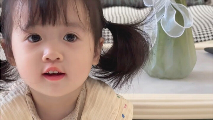 Tôi biết ngay mà, thằng nhóc này đâu có dịu dàng đến thế được... #Hành trìnhnuôidạyembé #NhaNha