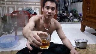 Cá lóc nấu canh chua.nấu dấm mẻ đặc trưng miền bắc.