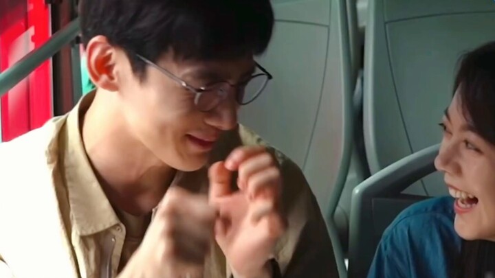 It turns out that what Bai Jingting said was true! How many photos did you and Zhao Jinmai take? Can