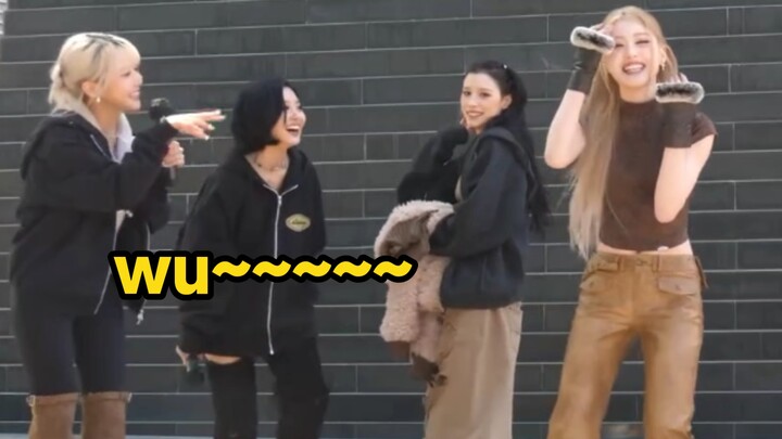 Shy Xiaoting, the teasing teammates, and the fans who really love her!