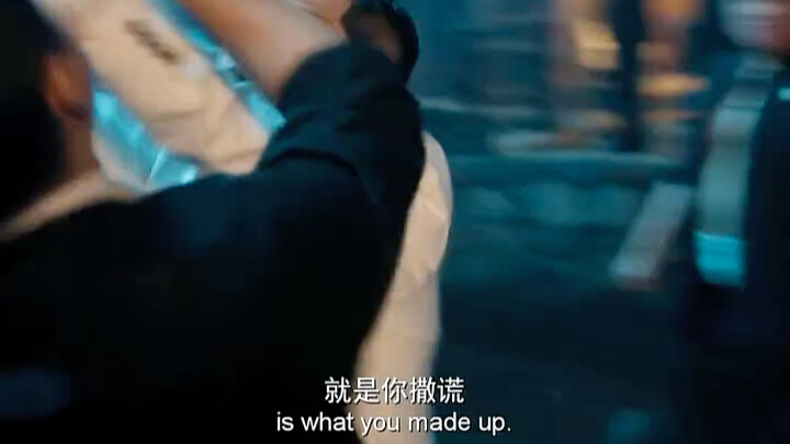 Every trade has its master—how could an actor possibly take on a gang of thugs?