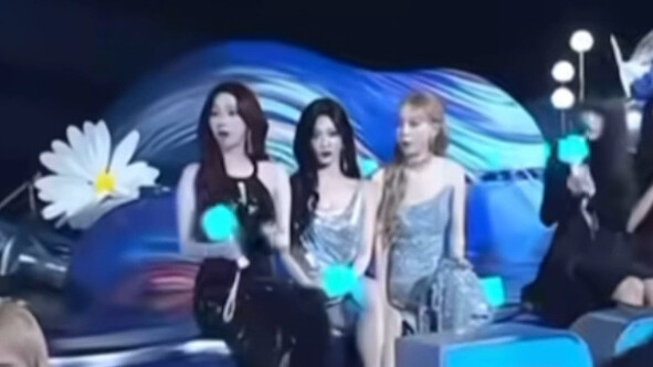 aespa: No one told me I was getting an award today…!