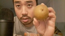 ASMR EATING SOUNDS - GOLDEN KIWI