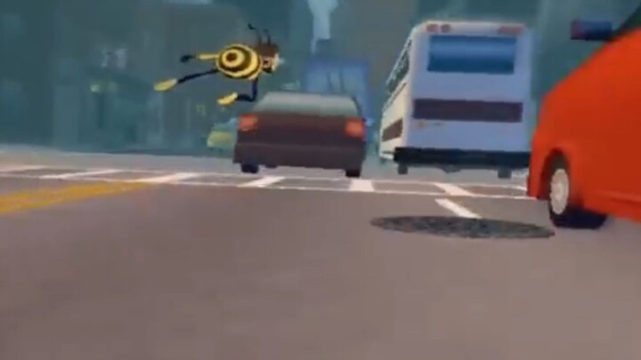 lebah kalo terbang udah kek racing ye