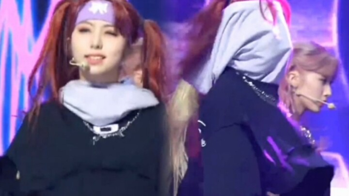 这个舞台事故太可爱了哈哈哈哈哈哈哈哈哈哈哈