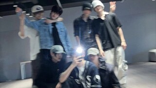 SM新男团【RIIZE】首个舞蹈练习室公开！
