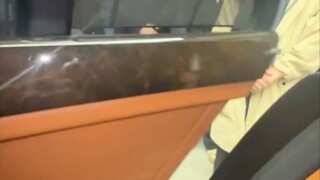 من يستطيع أن يخبرني كيف أتخلص من هذا الشيء؟
