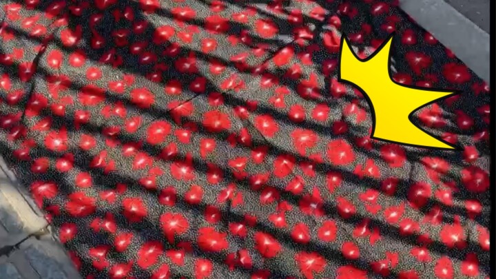 Get rich—only missing the red cloth!