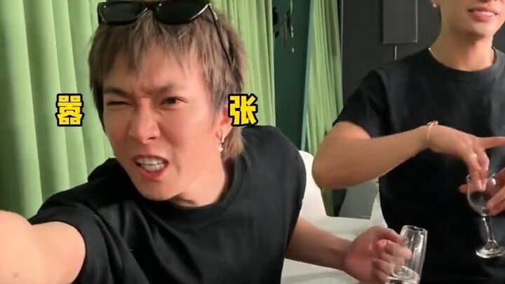 Non-stop action! Che Che and TT’s entire drinking session! Together they managed to get Sheng Yu com