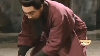 Rare clip from the old Three Kingdoms: Meng De captures a cat! (Have you ever seen Boss Cao like thi
