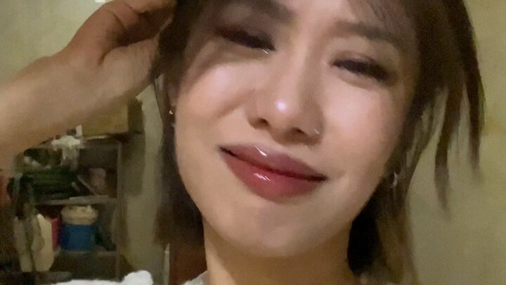 Honestly, if it weren’t for strong winds, I’d call this Hedone lip gloss a godsend.
