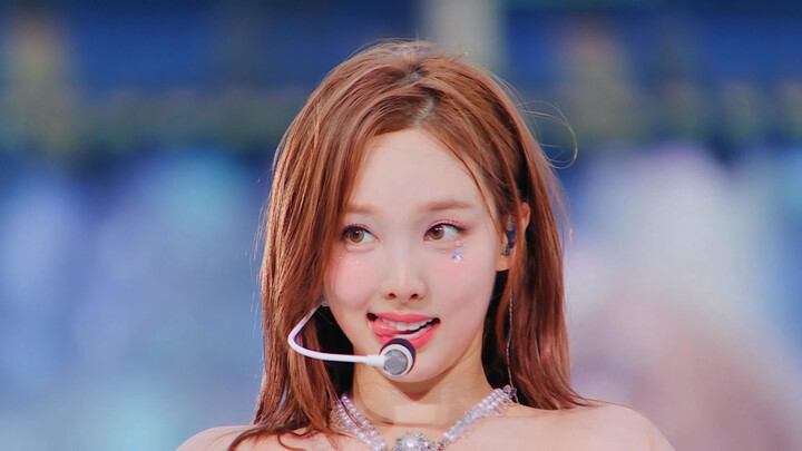 【4K60】TWICE-ONE SPARK từ TWICE ĐÊM HÁT CHÀO ĐÓN THẾ GIỚI LẦN THỨ 5 tại NHẬT BẢN Nissan