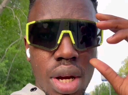 Stop sexually harassing me, bro!