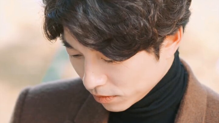 "Ôi trời ơi, Gong Yoo lại đang đọc những câu thoại vật lý nổi tiếng trong Goblin nữa rồi... Đây là m