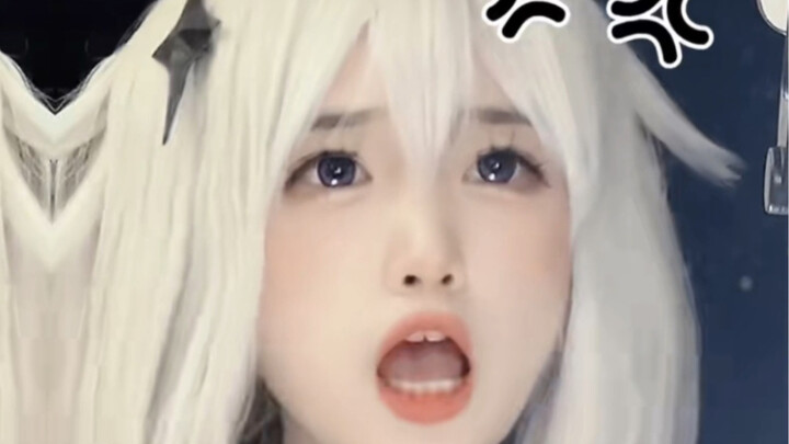 【Naitang】How many characters can a girl cosplay in a year?