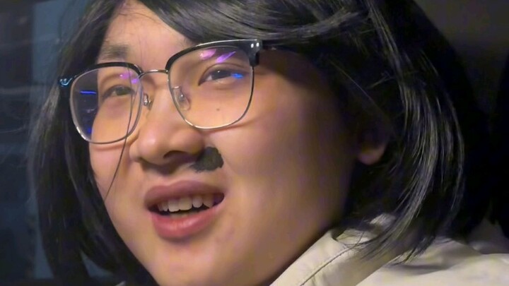 在这演戏呢？