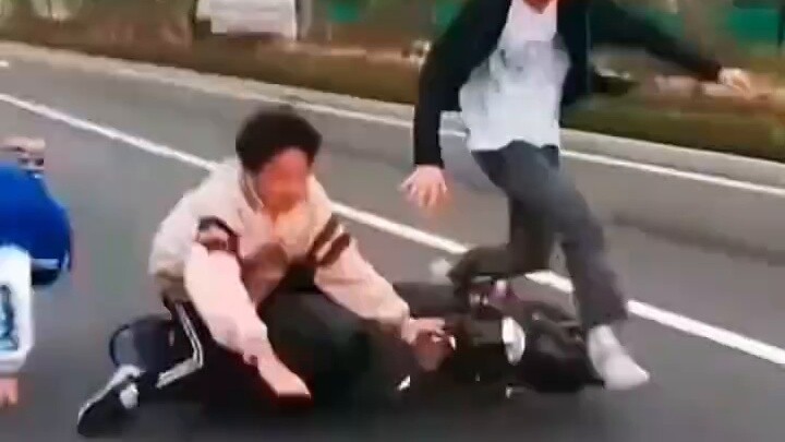!!!! Thử thách nhịn cười!!! Vui nhộn mỗi ngày