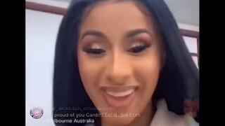 [Keseharian] Cover Aneh Lagu Hits Cardi B