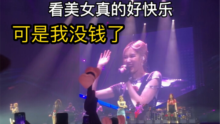 Bó tay với YG, vé trong sân của BlackPink lên tới 10.000 NDT??