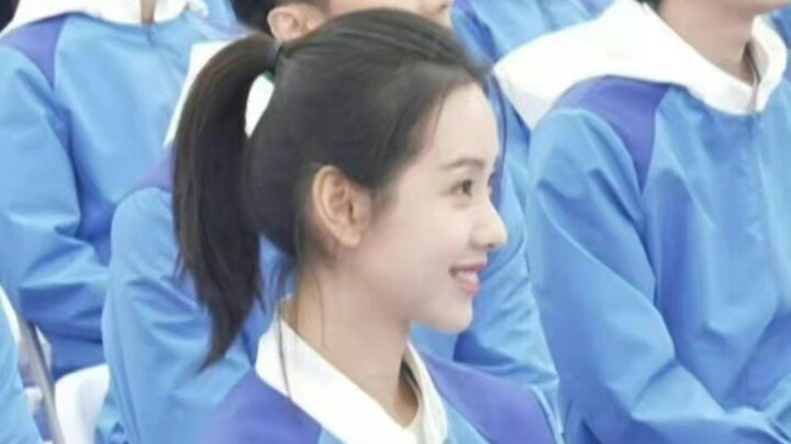 No wonder she’s a straight-A science girl—she even uses math to reason through her acting.