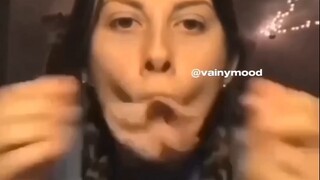 "بوذا، أنت تعلم أنني ولدت بوجه مبتسم❶❻❹"
