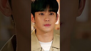 He was worried for her🥺😭#kdrama #shorts #love #kimsoohyun #queeonoftears #ytshorts
