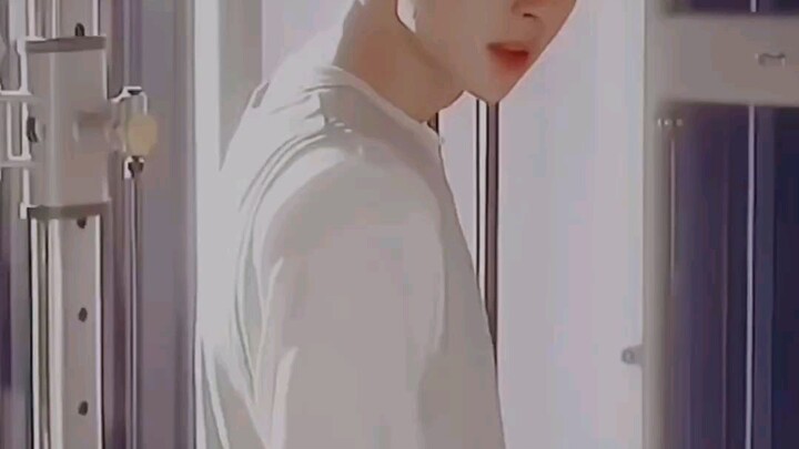 A handsome🦁✌️