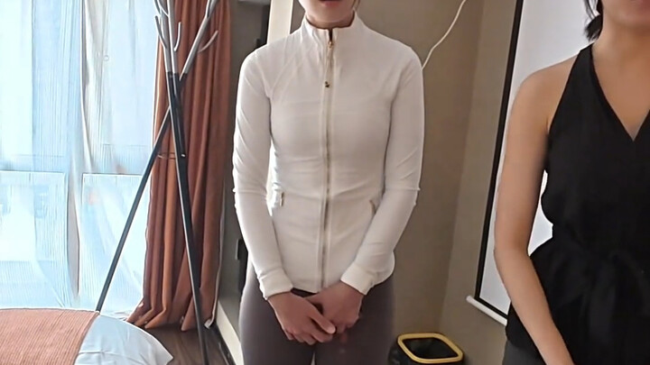 Two beautiful women want to rent a private room.