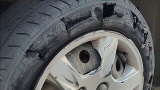 ช่างซ่อมรถประสบปัญหาที่ร้ายแรง และลูกค้าจึงขอให้ฉันช่วยซ่อม