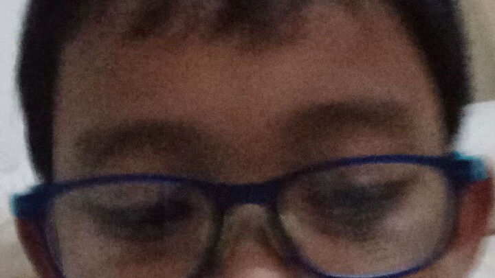 maaf rambut nya berantakan