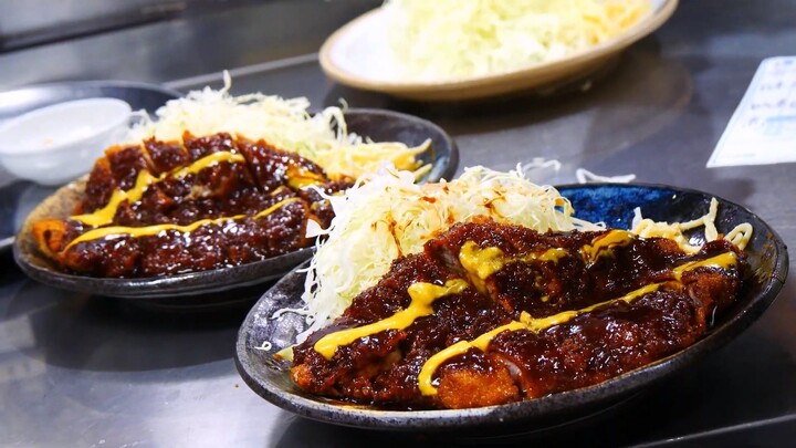 【กิฟุ｜คุณลุงหุ่นล่ำ! โรงอาหารทงคัตสึซอสมิโซะแดง】