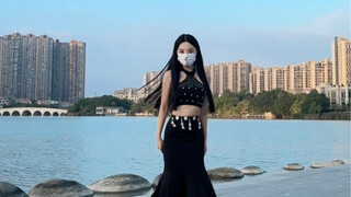 作为上个赛季傣族舞冠军申请出战