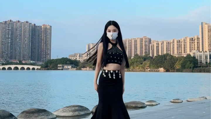 作为上个赛季傣族舞冠军申请出战