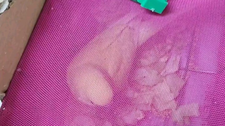 The seller said: Please keep the full unboxing video.