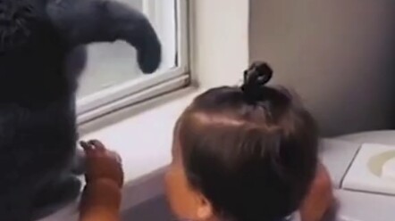 حكيمي يواجه صغار البشر