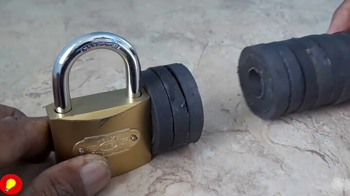 10 Ways to Open a Lock Without a Key