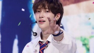 เวทีแสดงเพลง Fly Up เพลงคัมแบ็กล่าสุดของ RIIZE 250529